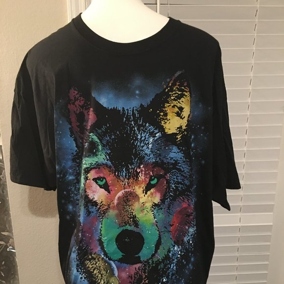 Liquid Blue Cosmic Wolf T Shirt  1X  24-25 Inches Across  NWT  Box LB1 - Picture 1 of 6